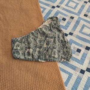 NWOT Abercrombie One Shoulder Crop Top